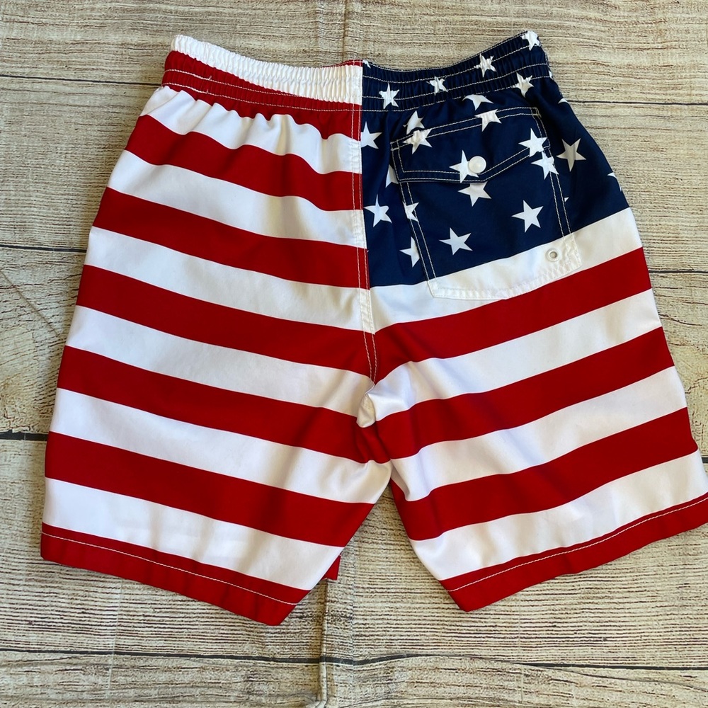 😍 Red white blue swim trunks size small has lining inside elastic around waste